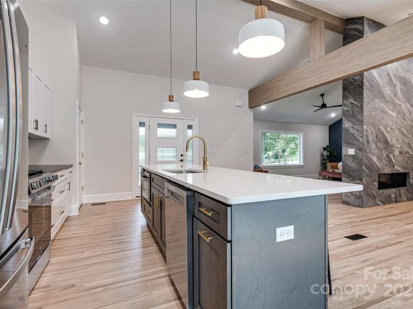 2346 Orton Street, Charlotte, NC 28208.  MLS# CAR4276653, YatesRealty ID 26303. 