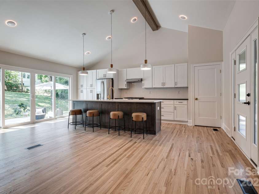 2346 Orton Street, Charlotte, NC 28208.  MLS# CAR4276653, YatesRealty ID 26303. 