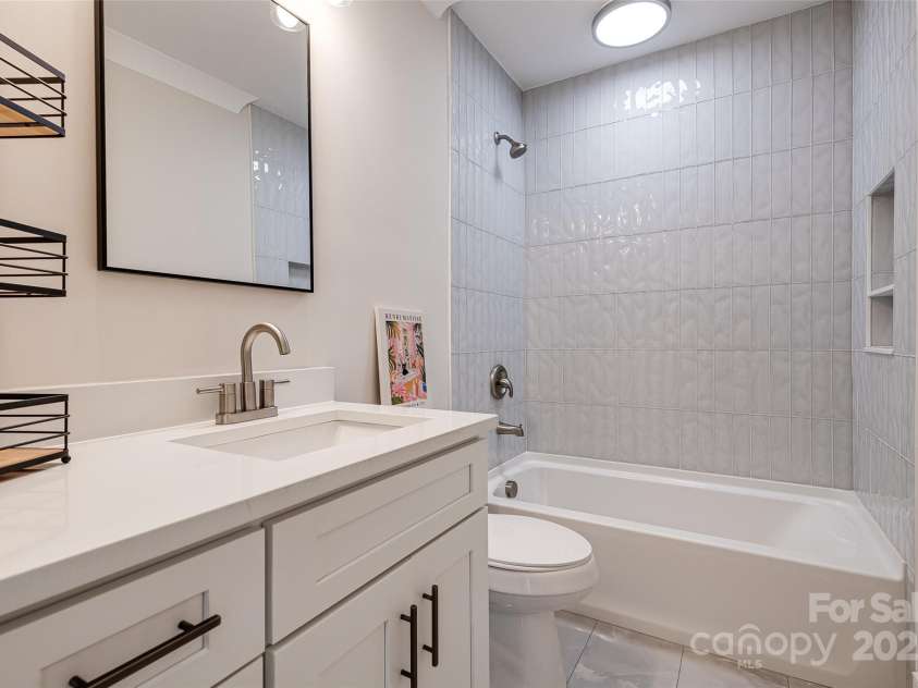 2346 Orton Street, Charlotte, NC 28208.  MLS# CAR4276653, YatesRealty ID 26303. 