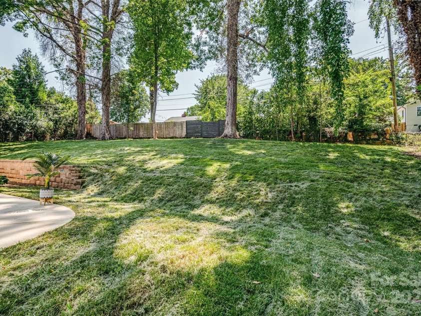 2346 Orton Street, Charlotte, NC 28208.  MLS# CAR4276653, YatesRealty ID 26303. 