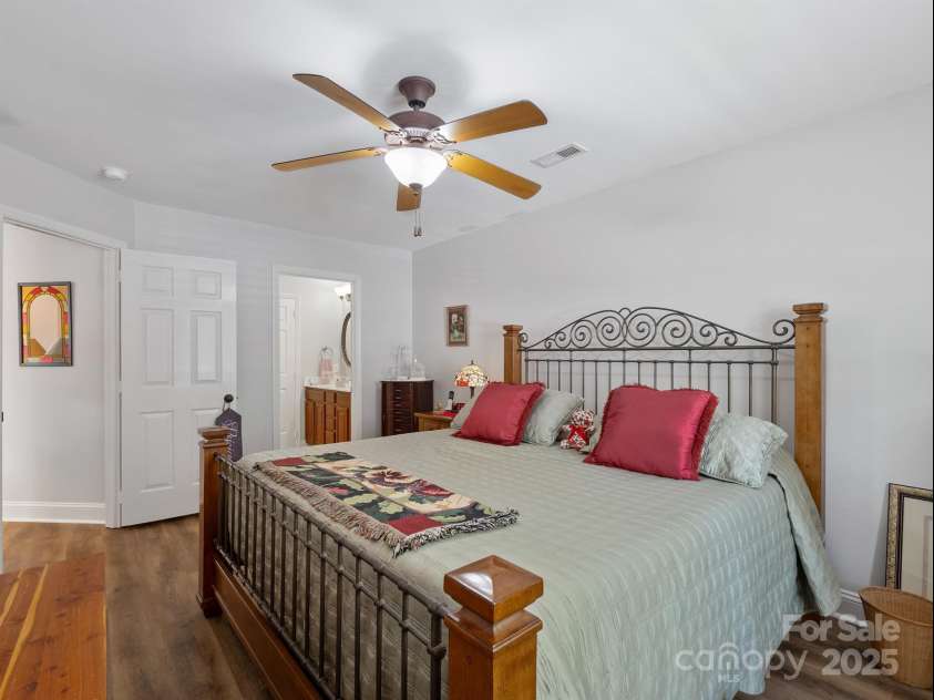 1836 Fairlawn Court, Rock Hill, SC 29732.  MLS# CAR4268707, YatesRealty ID 26304. 