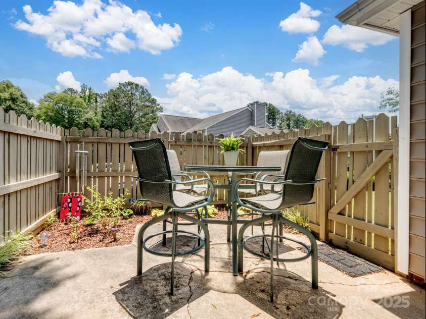 1836 Fairlawn Court, Rock Hill, SC 29732.  MLS# CAR4268707, YatesRealty ID 26304. 