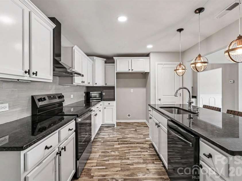 1253 Ettrick Avenue, Rock Hill, SC 29732.  MLS# CAR4377062, YatesRealty ID 26305. 
