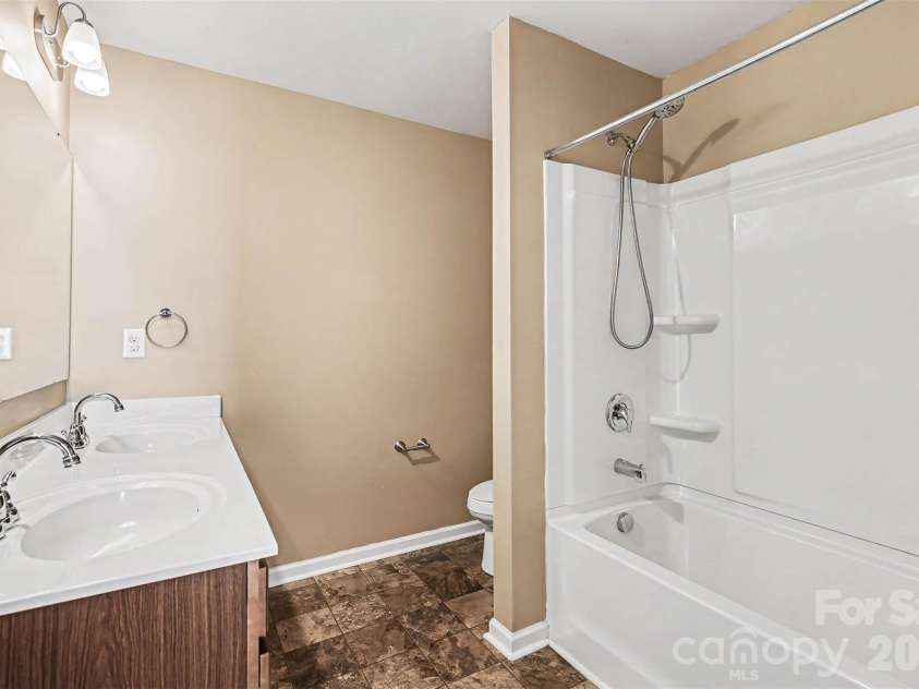 1253 Ettrick Avenue, Rock Hill, SC 29732.  MLS# CAR4377062, YatesRealty ID 26305. 