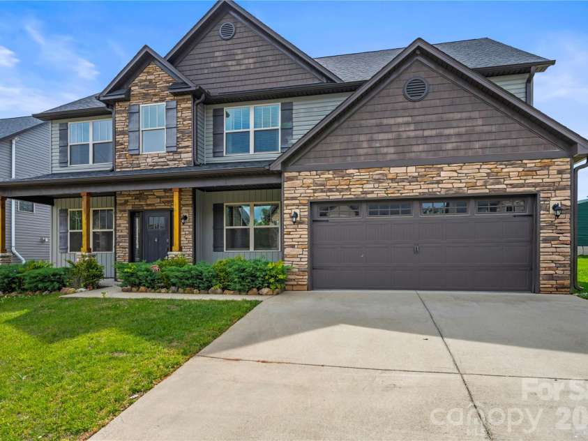 4 Henbit Way, Arden, NC 28704.  MLS# CAR4379562, YatesRealty ID 26306. 