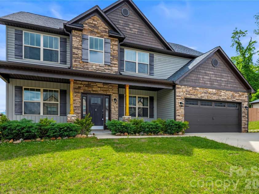 4 Henbit Way, Arden, NC 28704.  MLS# CAR4379562, YatesRealty ID 26306. 