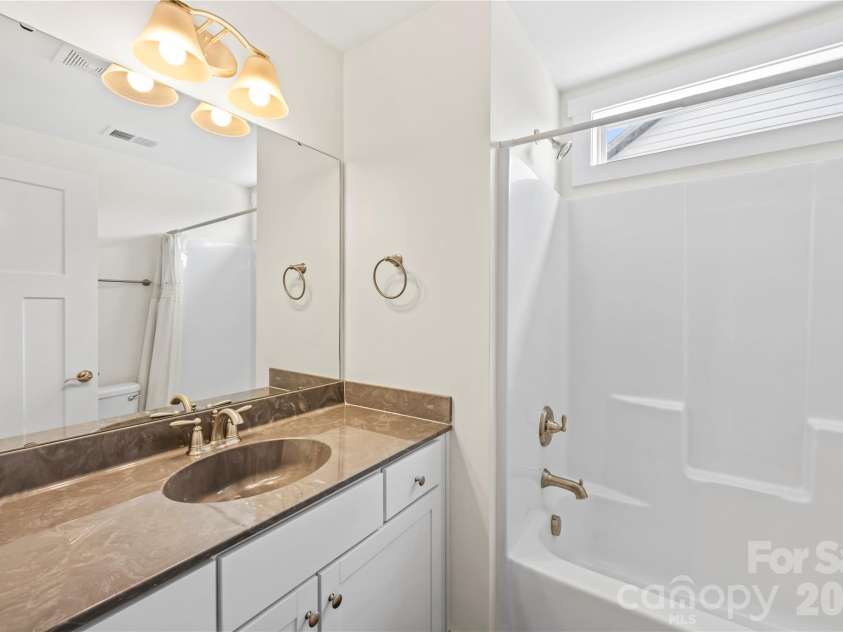 4 Henbit Way, Arden, NC 28704.  MLS# CAR4379562, YatesRealty ID 26306. Guset Bath 1