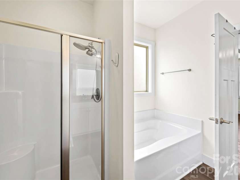4 Henbit Way, Arden, NC 28704.  MLS# CAR4379562, YatesRealty ID 26306. Owner's Bath