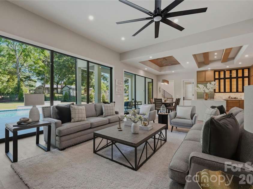 20200 Rainbow Circle, Cornelius, NC 28031.  MLS# CAR4380480, YatesRealty ID 26307. 