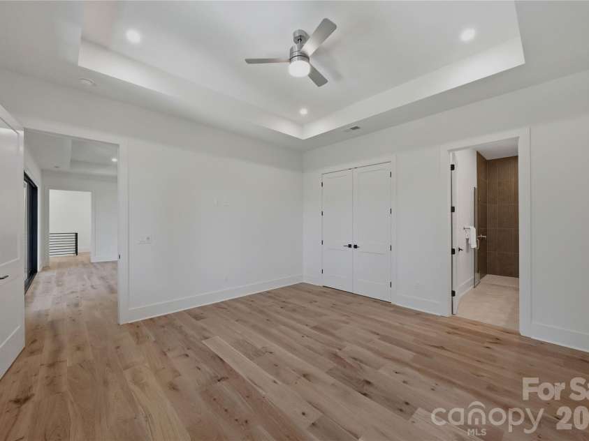 20200 Rainbow Circle, Cornelius, NC 28031.  MLS# CAR4380480, YatesRealty ID 26307. 
