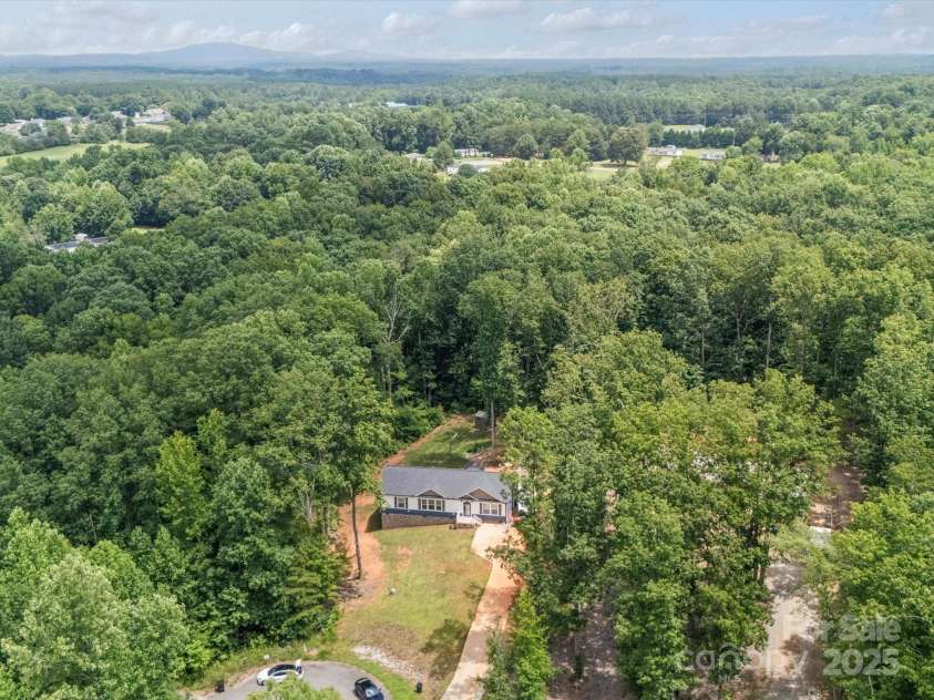 601 Lhasa Apso Lane, Iron Station, NC 28080.  MLS# CAR4278177, YatesRealty ID 26307. 