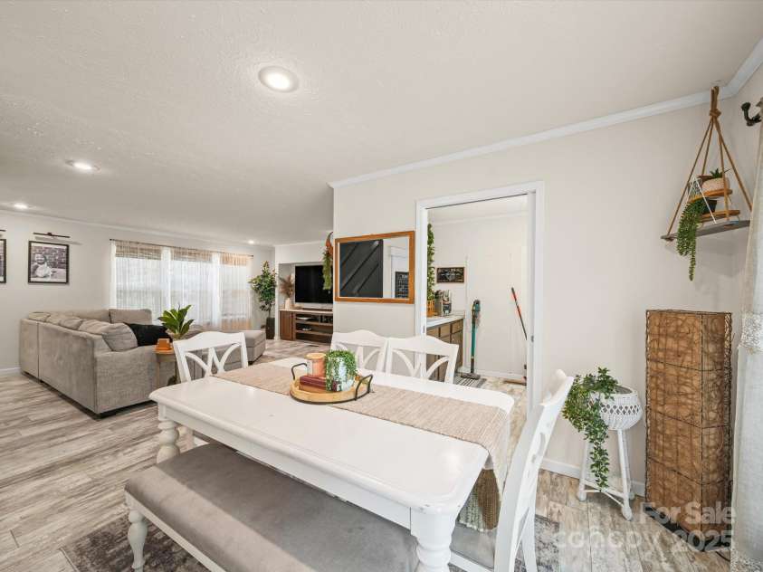 601 Lhasa Apso Lane, Iron Station, NC 28080.  MLS# CAR4278177, YatesRealty ID 26307. 