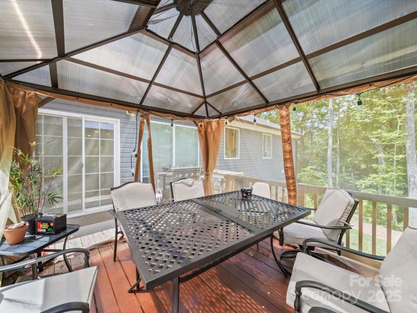 601 Lhasa Apso Lane, Iron Station, NC 28080.  MLS# CAR4278177, YatesRealty ID 26307. 