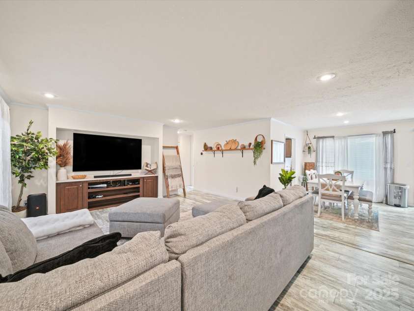 601 Lhasa Apso Lane, Iron Station, NC 28080.  MLS# CAR4278177, YatesRealty ID 26307. Living Room