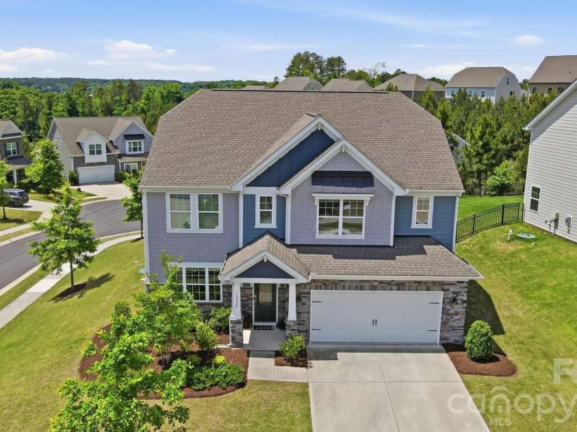 16732 Cozy Cove Road, Charlotte, NC 28278.  MLS# CAR4382476, YatesRealty ID 26308. 