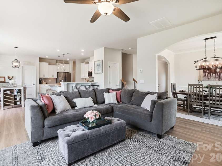 16732 Cozy Cove Road, Charlotte, NC 28278.  MLS# CAR4382476, YatesRealty ID 26308. 