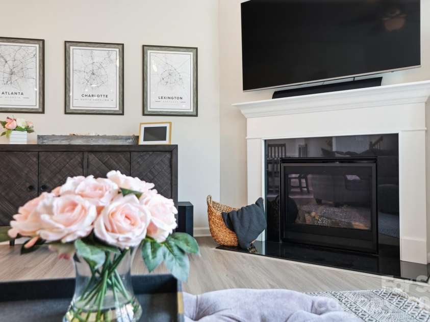 16732 Cozy Cove Road, Charlotte, NC 28278.  MLS# CAR4382476, YatesRealty ID 26308. 