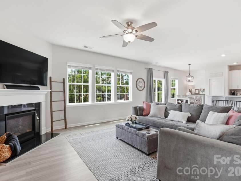16732 Cozy Cove Road, Charlotte, NC 28278.  MLS# CAR4382476, YatesRealty ID 26308. 
