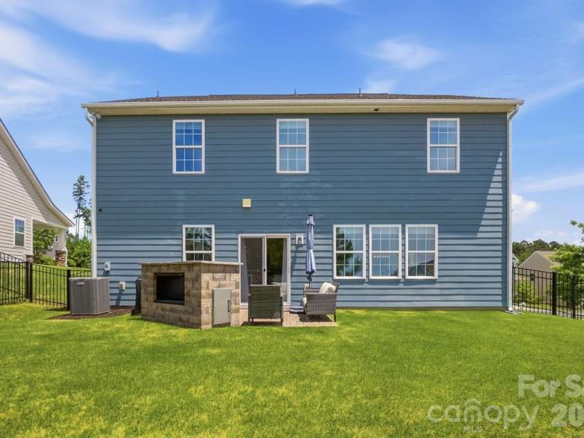16732 Cozy Cove Road, Charlotte, NC 28278.  MLS# CAR4382476, YatesRealty ID 26308. 
