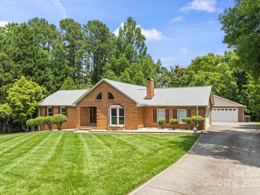 8007 Caldwell Road, Harrisburg, NC 28075.  MLS# CAR4268638, YatesRealty ID 26309. 