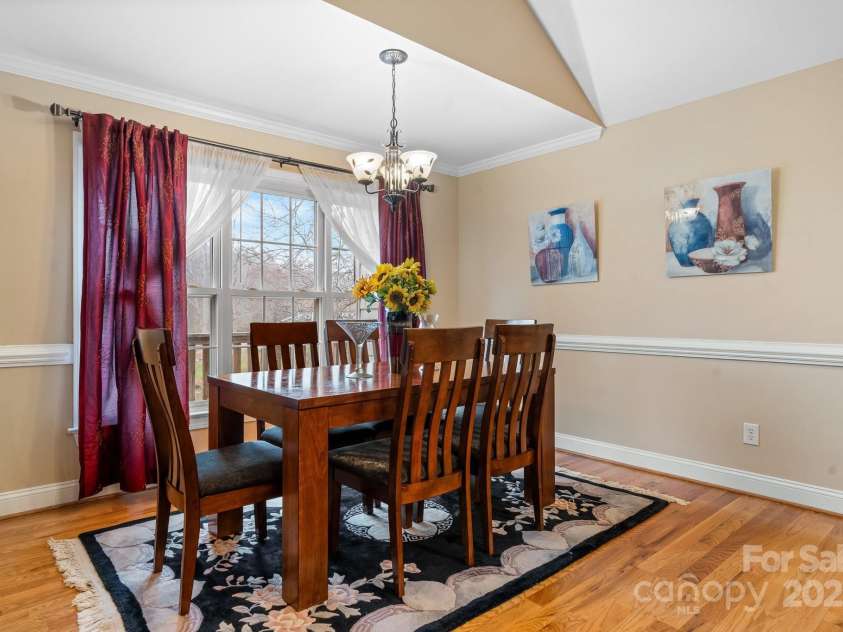 1263 Waterford Drive, Hickory, NC 28602.  MLS# CAR4235247, YatesRealty ID 2631. 