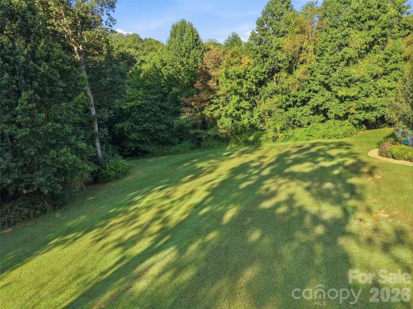 19 Krista Circle, Candler, NC 28715.  MLS# CAR4421403, YatesRealty ID 2631. 