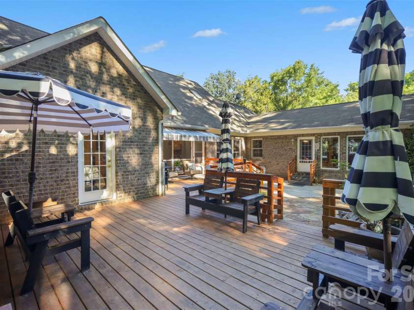9701 Deer Run Road, Waxhaw, NC 28173.  MLS# CAR4382004, YatesRealty ID 26310. Back Deck