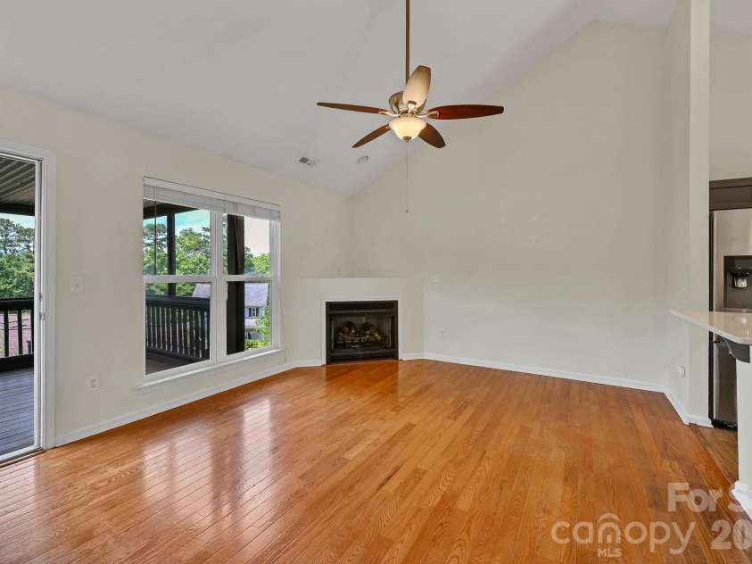 85 Rotunda Circle, Asheville, NC 28806.  MLS# CAR4379680, YatesRealty ID 26312. 
