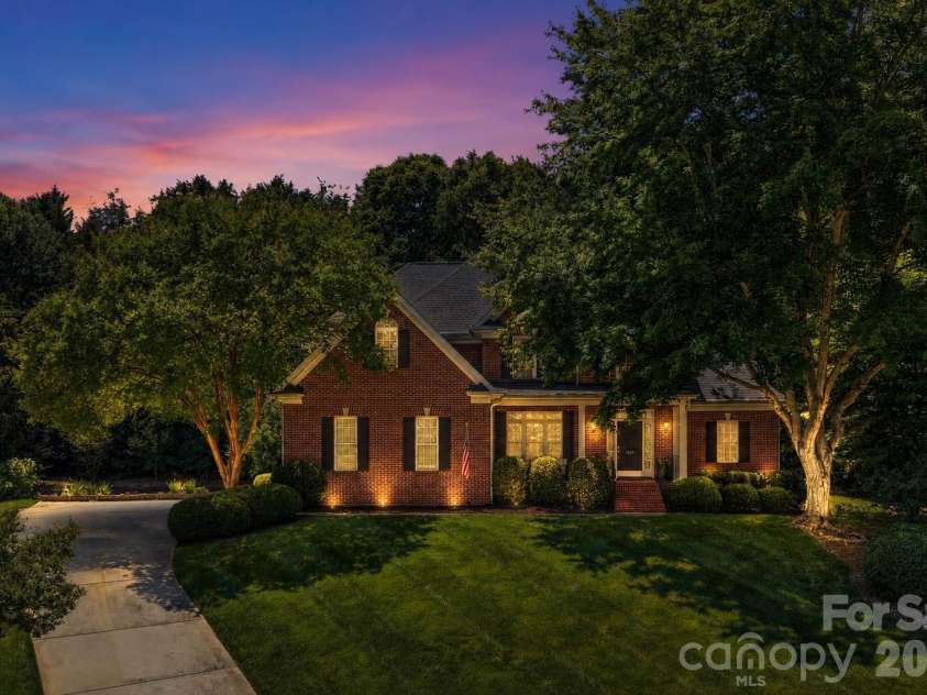 1117 Legacy Lane, Fort Mill, SC 29708.  MLS# CAR4384026, YatesRealty ID 26313. 