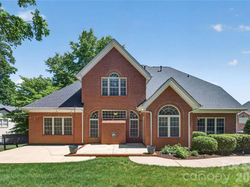 1117 Legacy Lane, Fort Mill, SC 29708.  MLS# CAR4384026, YatesRealty ID 26313. Backyard