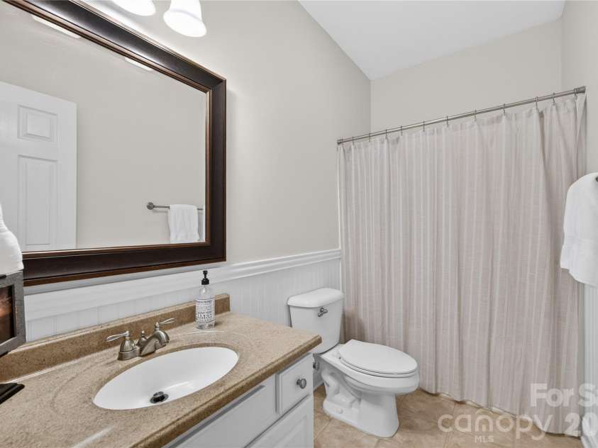 1117 Legacy Lane, Fort Mill, SC 29708.  MLS# CAR4384026, YatesRealty ID 26313. Full bath on main