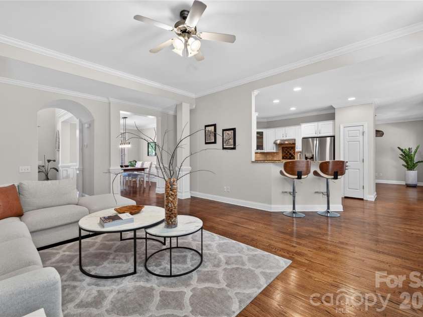 1117 Legacy Lane, Fort Mill, SC 29708.  MLS# CAR4384026, YatesRealty ID 26313. Great room