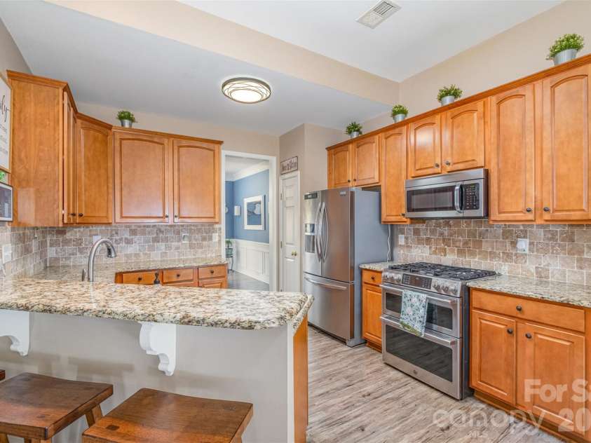 6859 Lakecrest Court, Denver, NC 28037.  MLS# CAR4385082, YatesRealty ID 26315. 