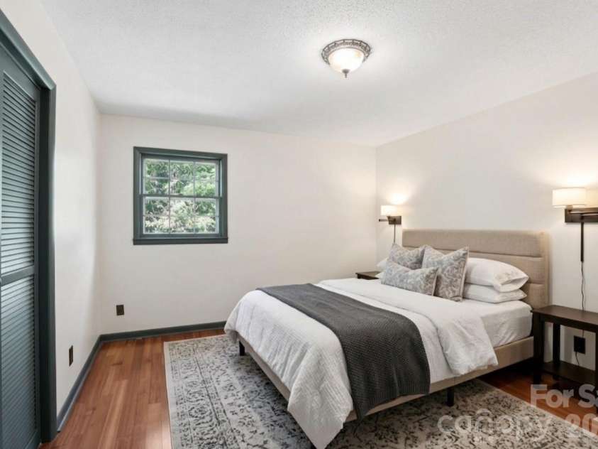 38 Nixon Terrace, Asheville, NC 28805.  MLS# CAR4385121, YatesRealty ID 26316. Virtually staged primary bedroom