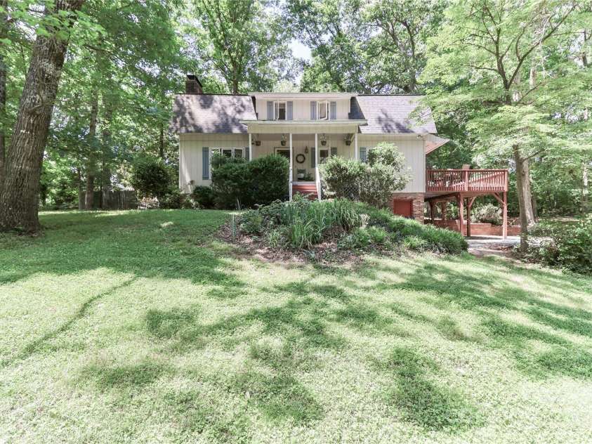 173 Rocky River Road, Mooresville, NC 28115.  MLS# CAR4259535, YatesRealty ID 26317. 