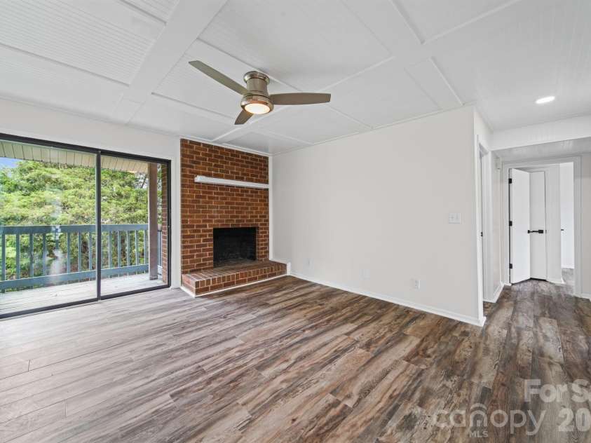 11023 Harrowfield Road, Charlotte, NC 28226.  MLS# CAR4385882, YatesRealty ID 26319. 