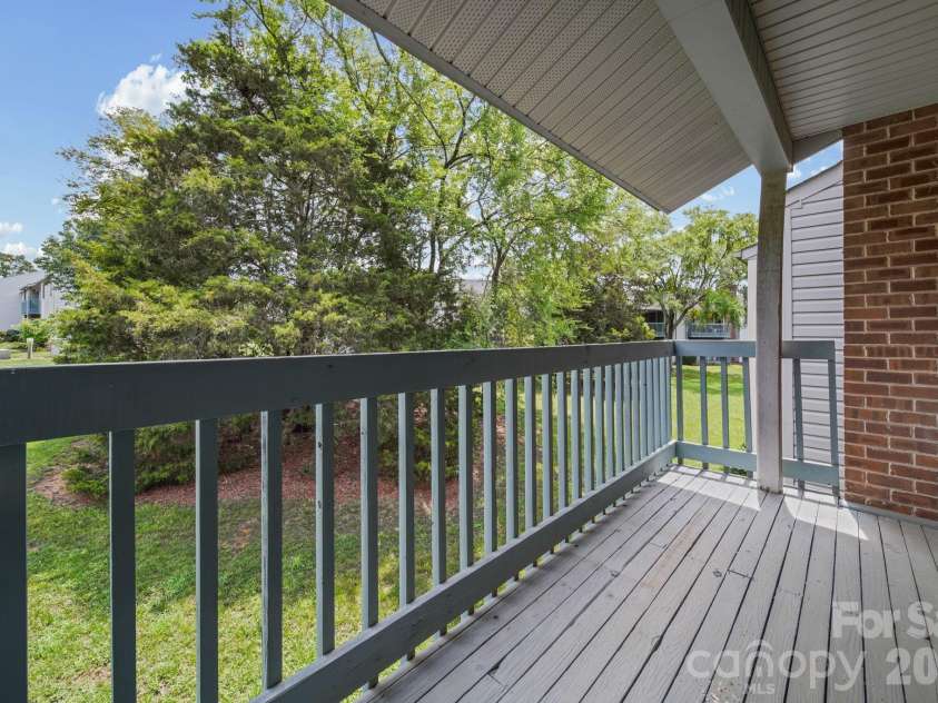 11023 Harrowfield Road, Charlotte, NC 28226.  MLS# CAR4385882, YatesRealty ID 26319. 