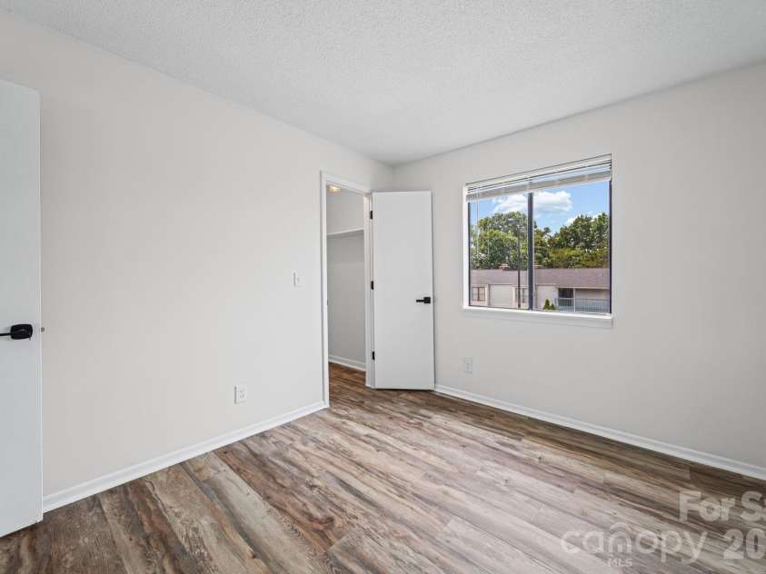 11023 Harrowfield Road, Charlotte, NC 28226.  MLS# CAR4385882, YatesRealty ID 26319. 