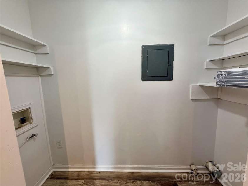 11023 Harrowfield Road, Charlotte, NC 28226.  MLS# CAR4385882, YatesRealty ID 26319. 