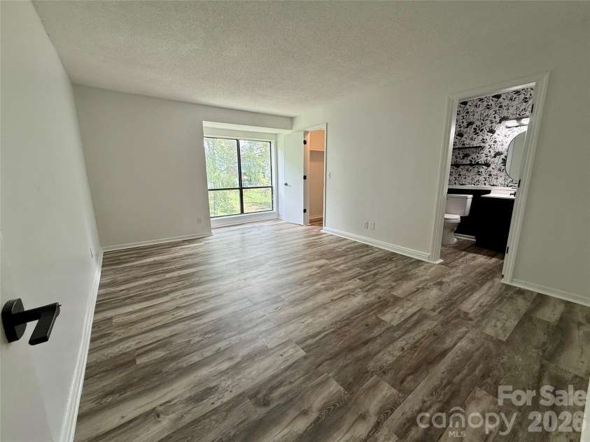11023 Harrowfield Road, Charlotte, NC 28226.  MLS# CAR4385882, YatesRealty ID 26319. 