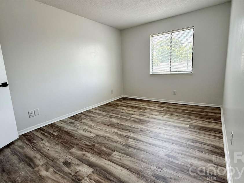 11023 Harrowfield Road, Charlotte, NC 28226.  MLS# CAR4385882, YatesRealty ID 26319. 