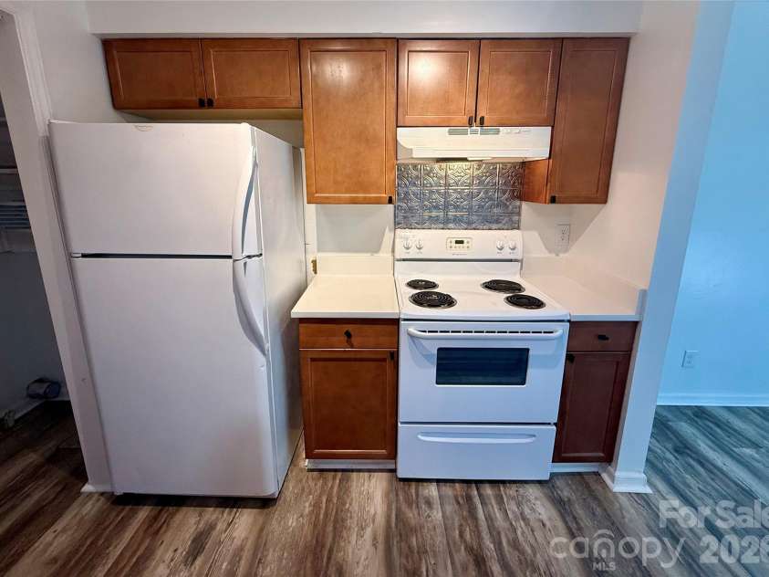 11023 Harrowfield Road, Charlotte, NC 28226.  MLS# CAR4385882, YatesRealty ID 26319. 