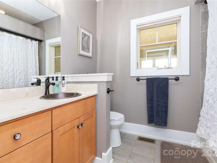 30 Rilandwell Drive, Fletcher, NC 28732.  MLS# CAR4181233, YatesRealty ID 26319. 