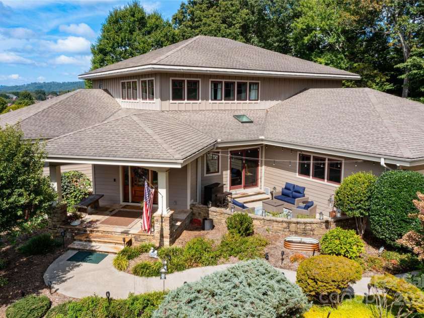 30 Rilandwell Drive, Fletcher, NC 28732.  MLS# CAR4181233, YatesRealty ID 26319. 