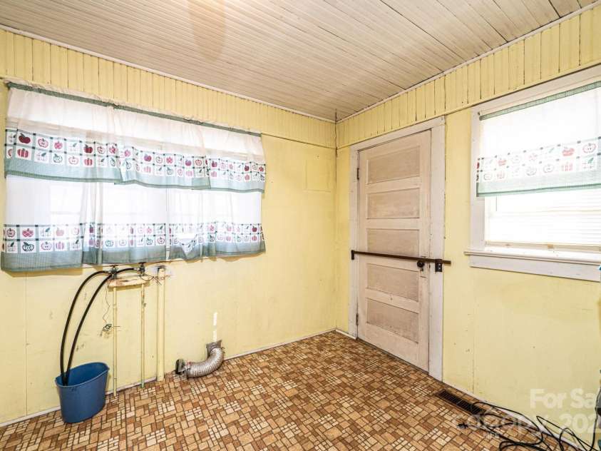 4663 Kings Creek Church Road, Lenoir, NC 28645.  MLS# CAR4213466, YatesRealty ID 2632. Utility/laundry