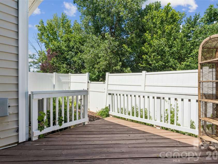 133 Kallie Loop, Mooresville, NC 28117.  MLS# CAR4386439, YatesRealty ID 26321. 