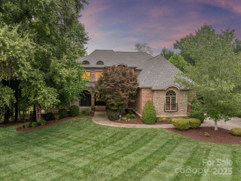 1505 Hawkstone Drive, Waxhaw, NC 28173.  MLS# CAR4279885, YatesRealty ID 26322. 