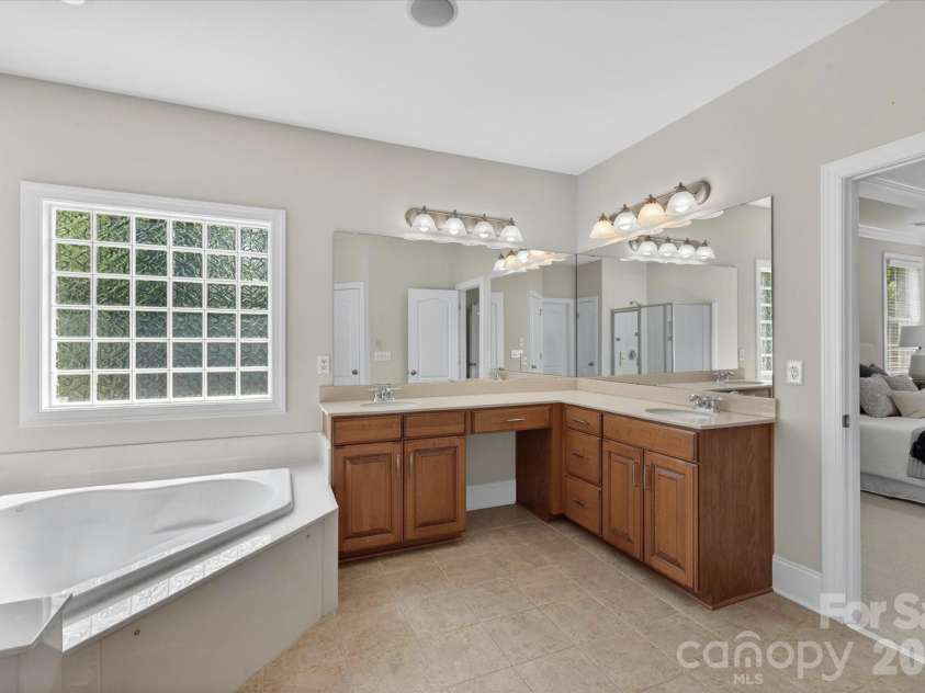 6507 Springs Mill Road, Charlotte, NC 28277.  MLS# CAR4386834, YatesRealty ID 26322. 