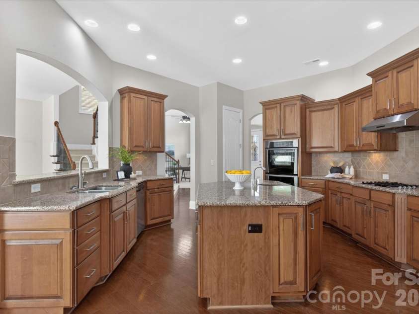 6507 Springs Mill Road, Charlotte, NC 28277.  MLS# CAR4386834, YatesRealty ID 26322. Huge Island