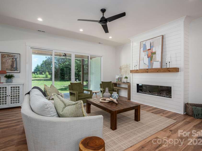 1062 Sage Pine Circle, Clover, SC 29710.  MLS# CAR4272784, YatesRealty ID 26324. 